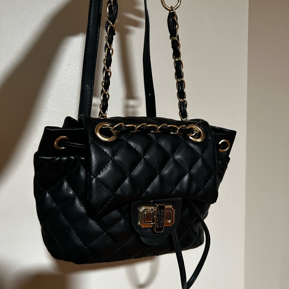 Classic Black Quilted Chain Shoulder Bag